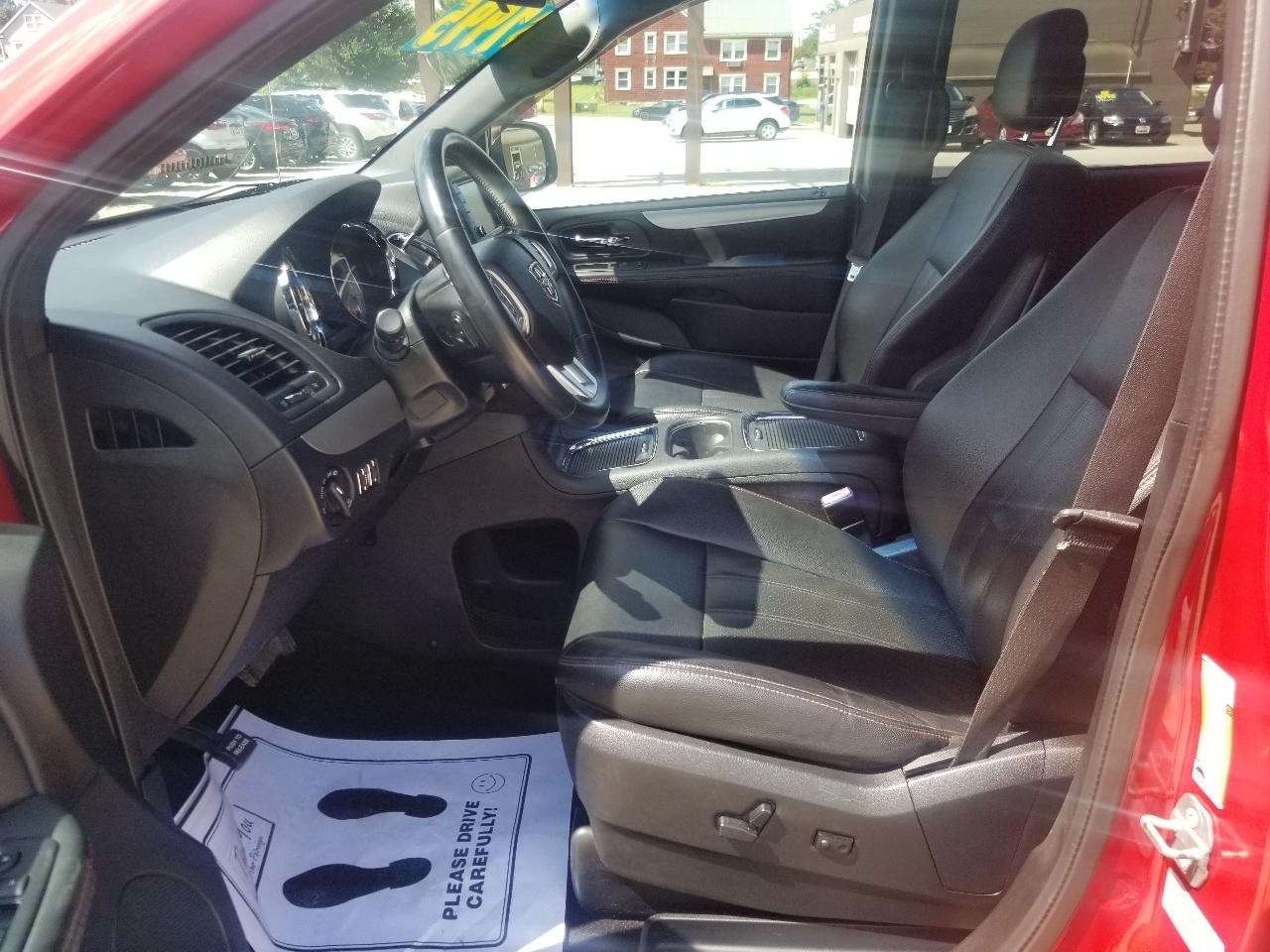 Dodge Grand Caravan 4dr Wgn R/T 2016