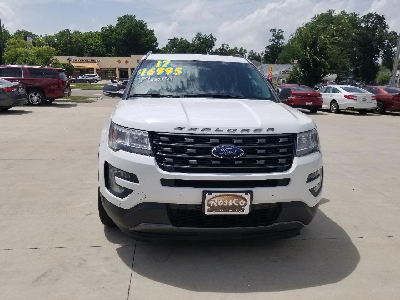 Ford Explorer XLT 4WD 2017