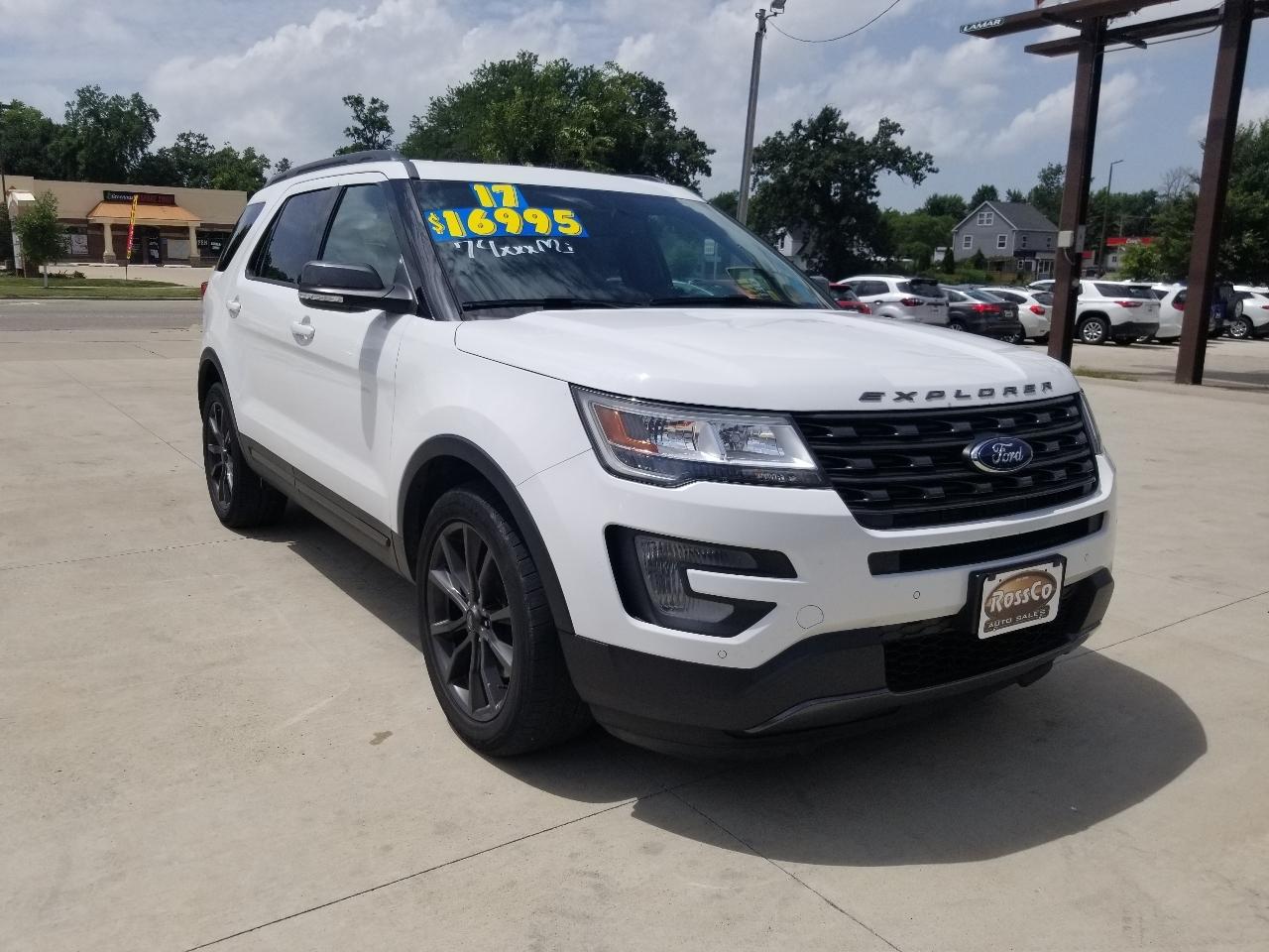 Ford Explorer XLT 4WD 2017