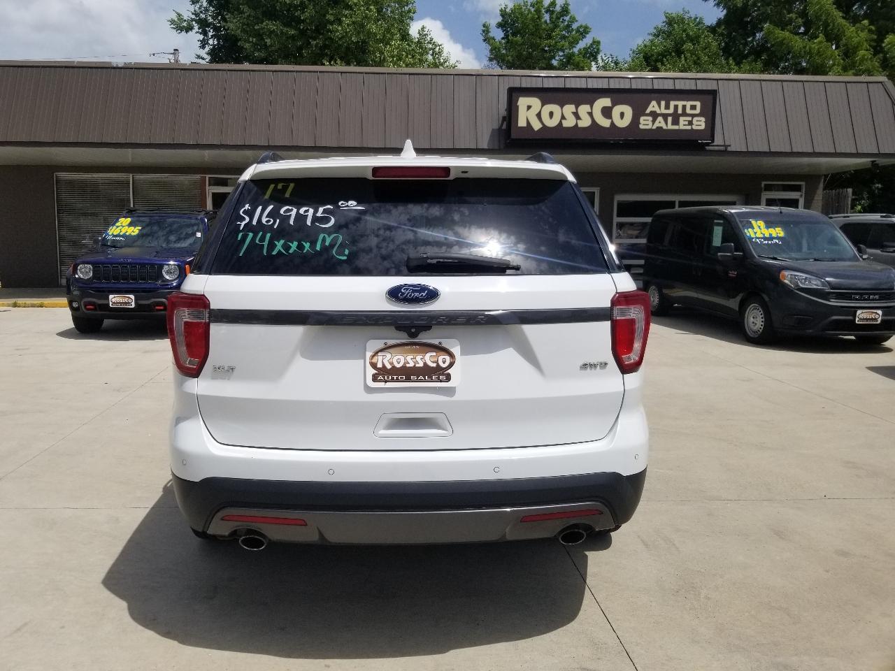 Ford Explorer XLT 4WD 2017