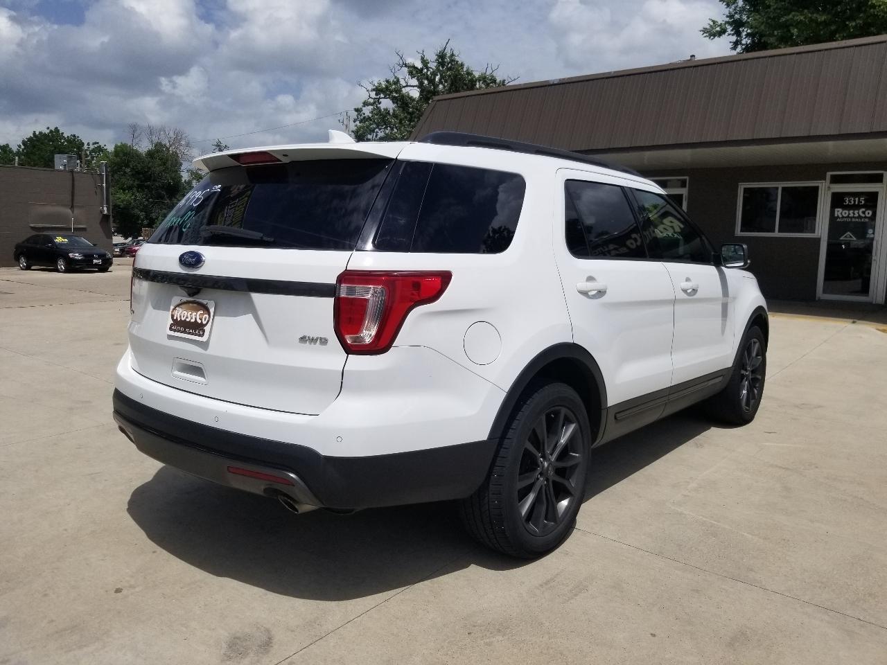 Ford Explorer XLT 4WD 2017