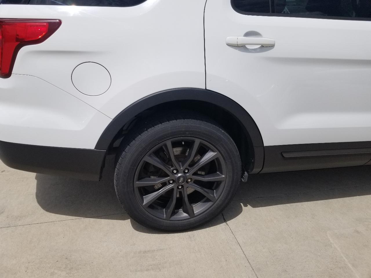 Ford Explorer XLT 4WD 2017