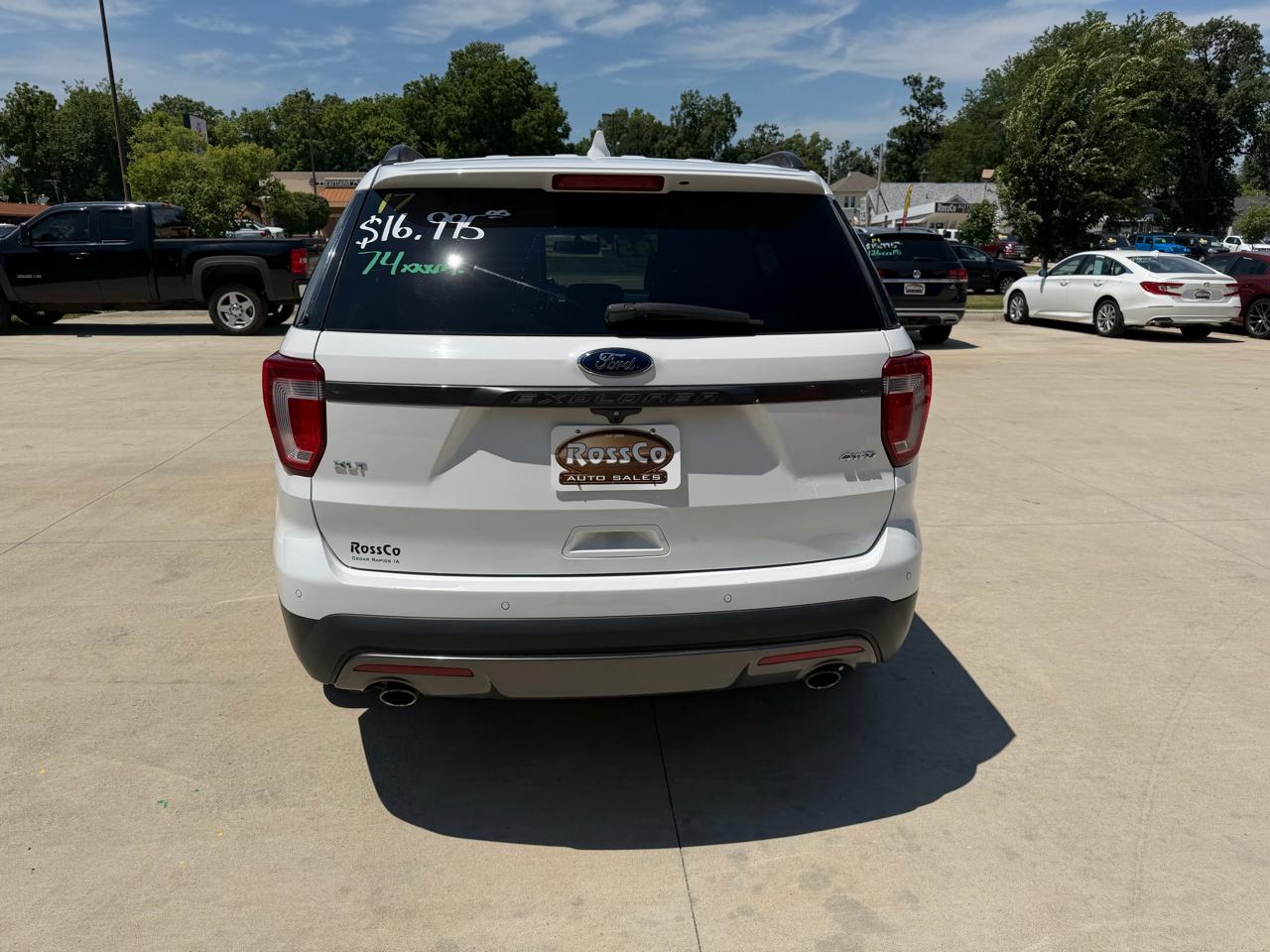 Ford Explorer XLT 4WD 2017