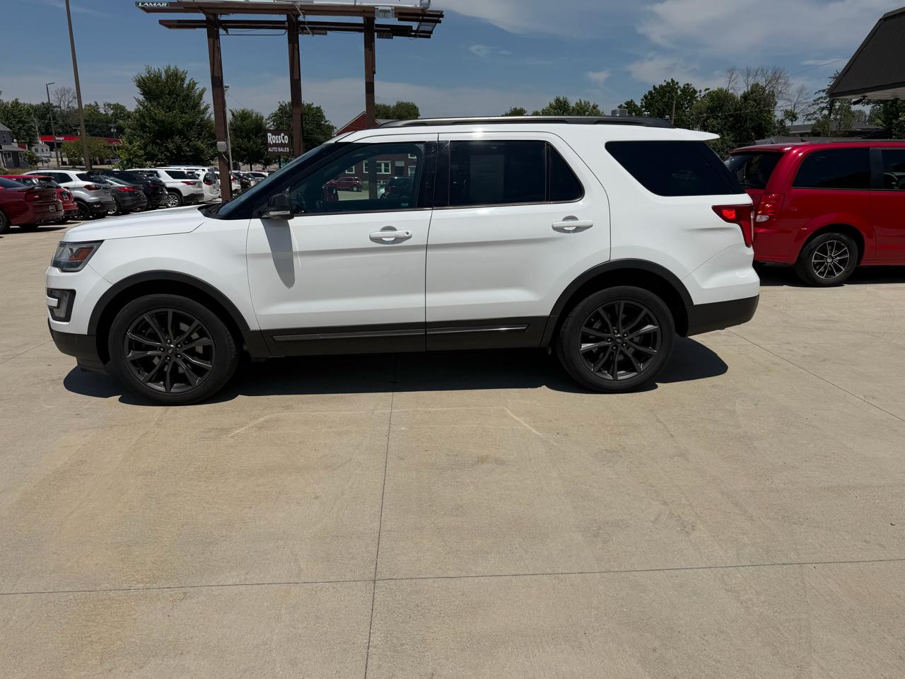Ford Explorer XLT 4WD 2017
