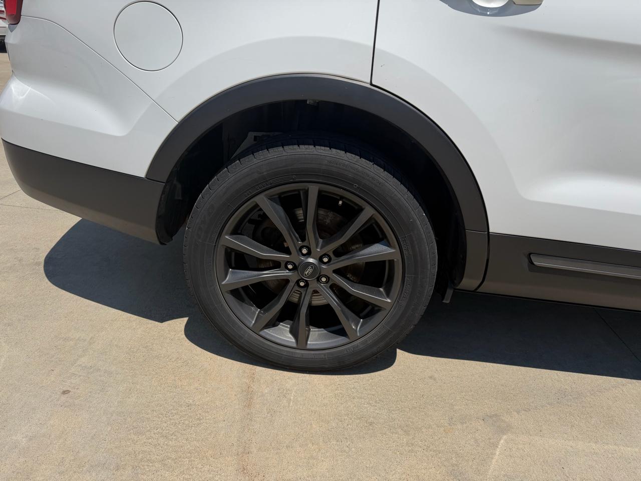 Ford Explorer XLT 4WD 2017