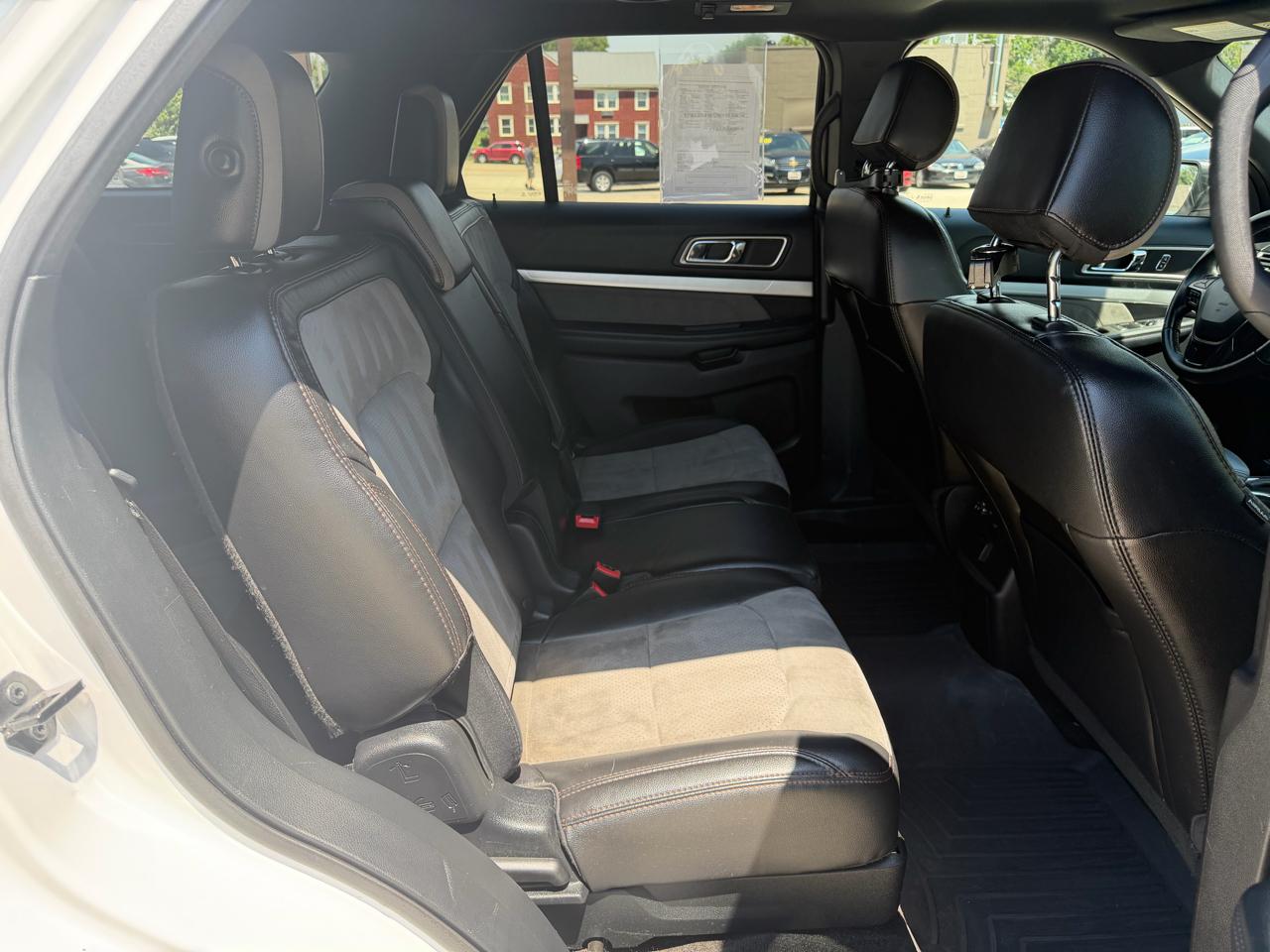 Ford Explorer XLT 4WD 2017