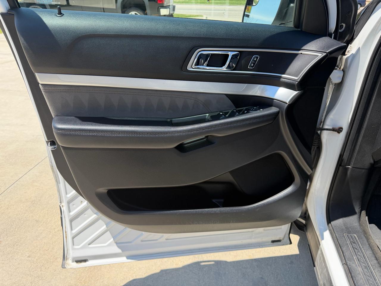 Ford Explorer XLT 4WD 2017