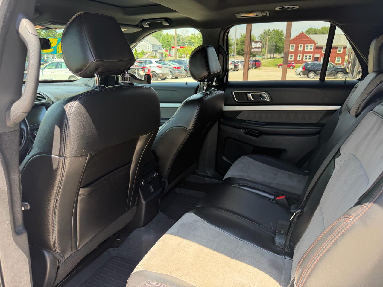 Ford Explorer XLT 4WD 2017