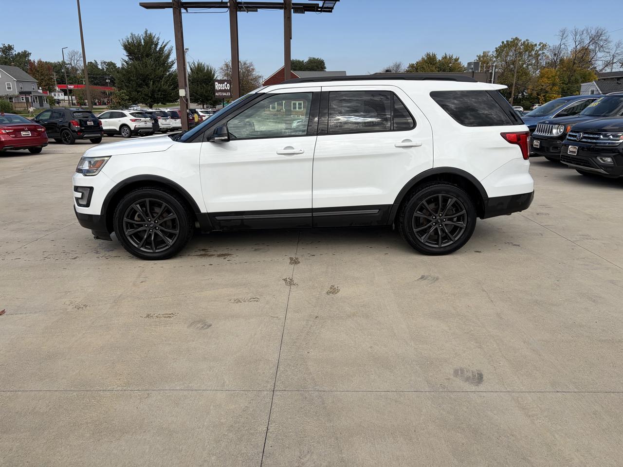 Ford Explorer XLT 4WD 2017