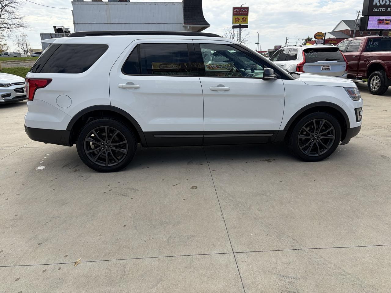 Ford Explorer XLT 4WD 2017