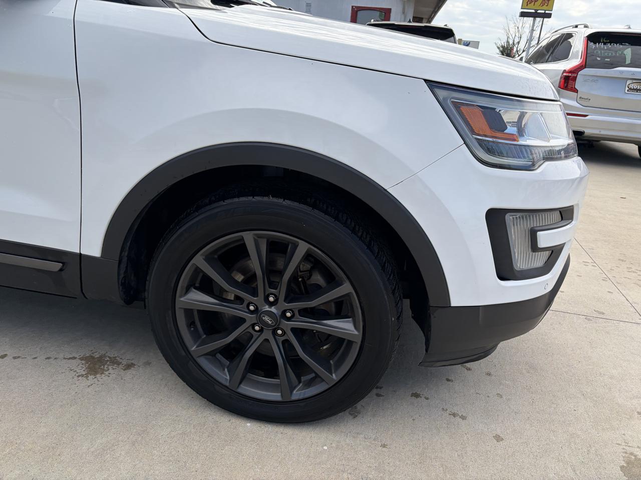 Ford Explorer XLT 4WD 2017