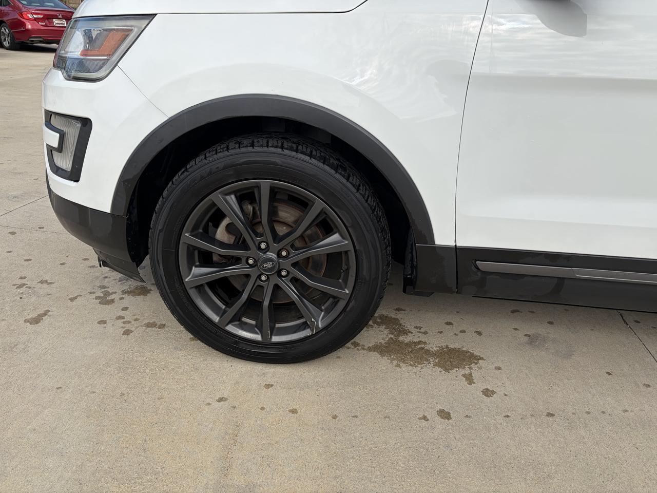 Ford Explorer XLT 4WD 2017