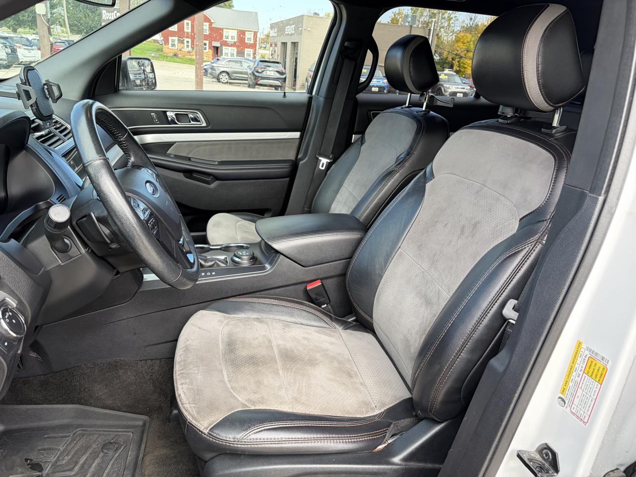 Ford Explorer XLT 4WD 2017