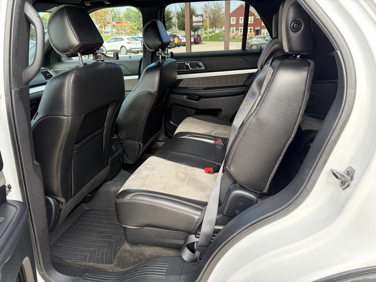Ford Explorer XLT 4WD 2017
