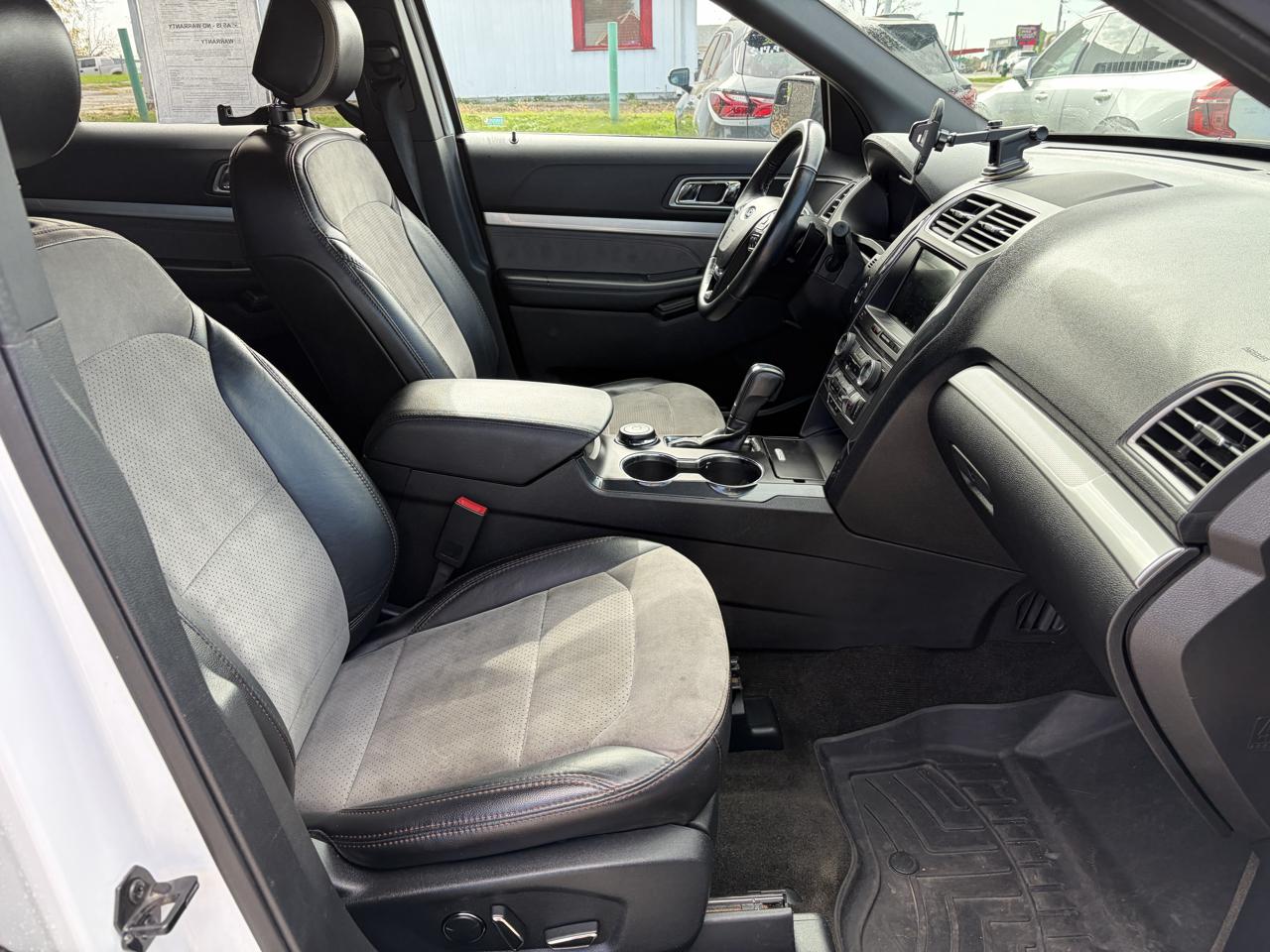 Ford Explorer XLT 4WD 2017