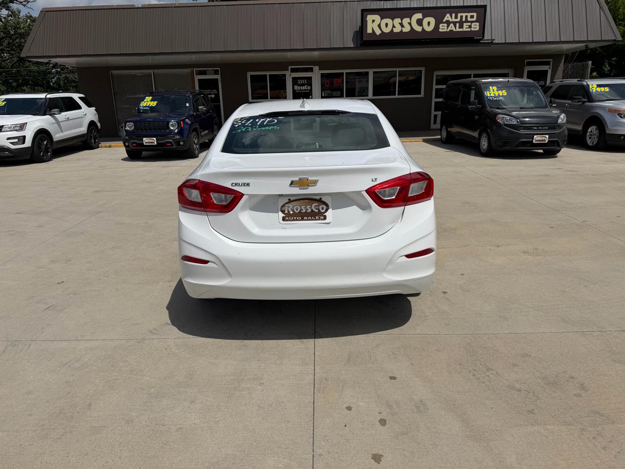 Chevrolet Cruze 4dr Sdn 1.4L LT w/1SD 2017