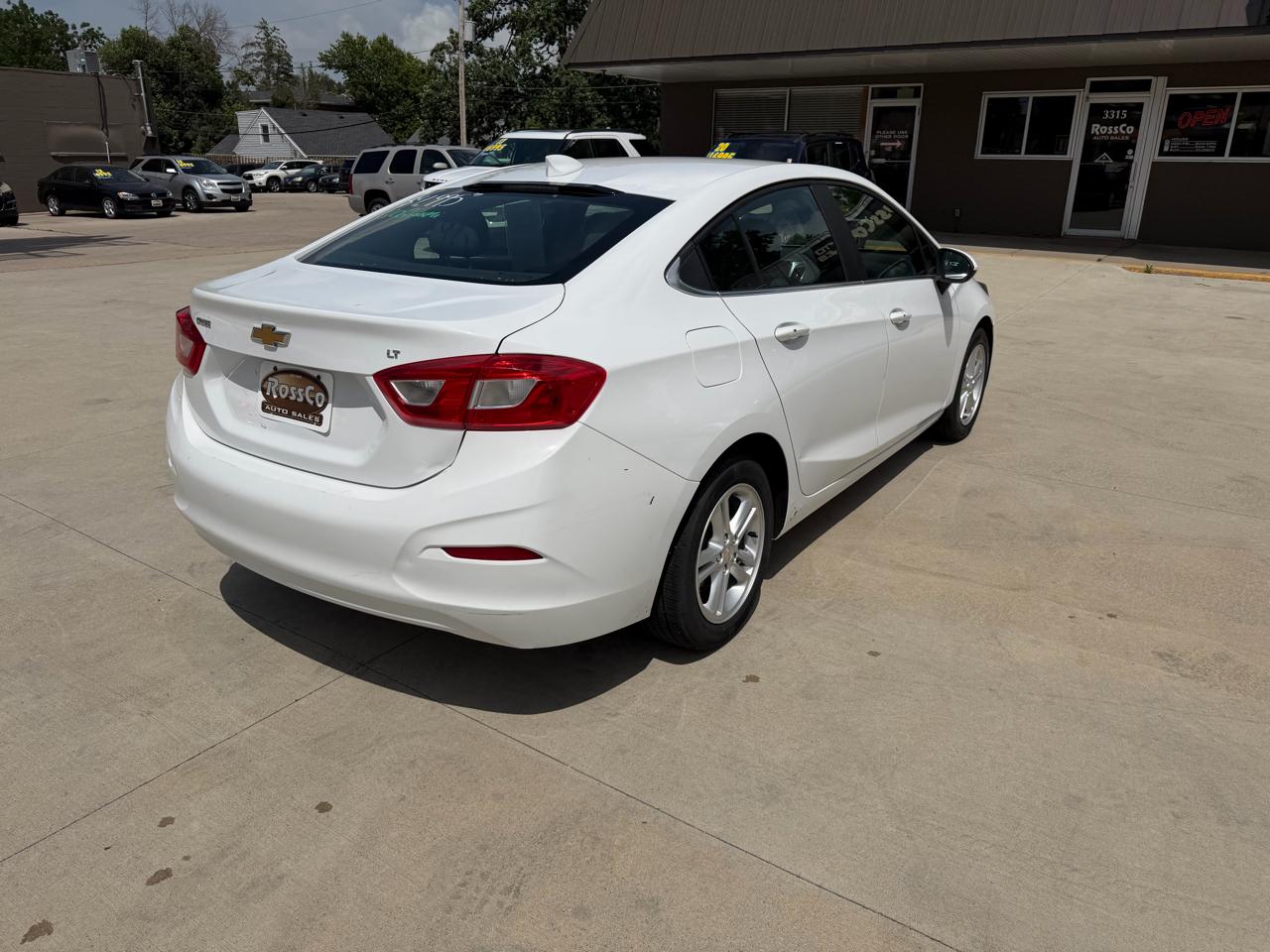 Chevrolet Cruze 4dr Sdn 1.4L LT w/1SD 2017