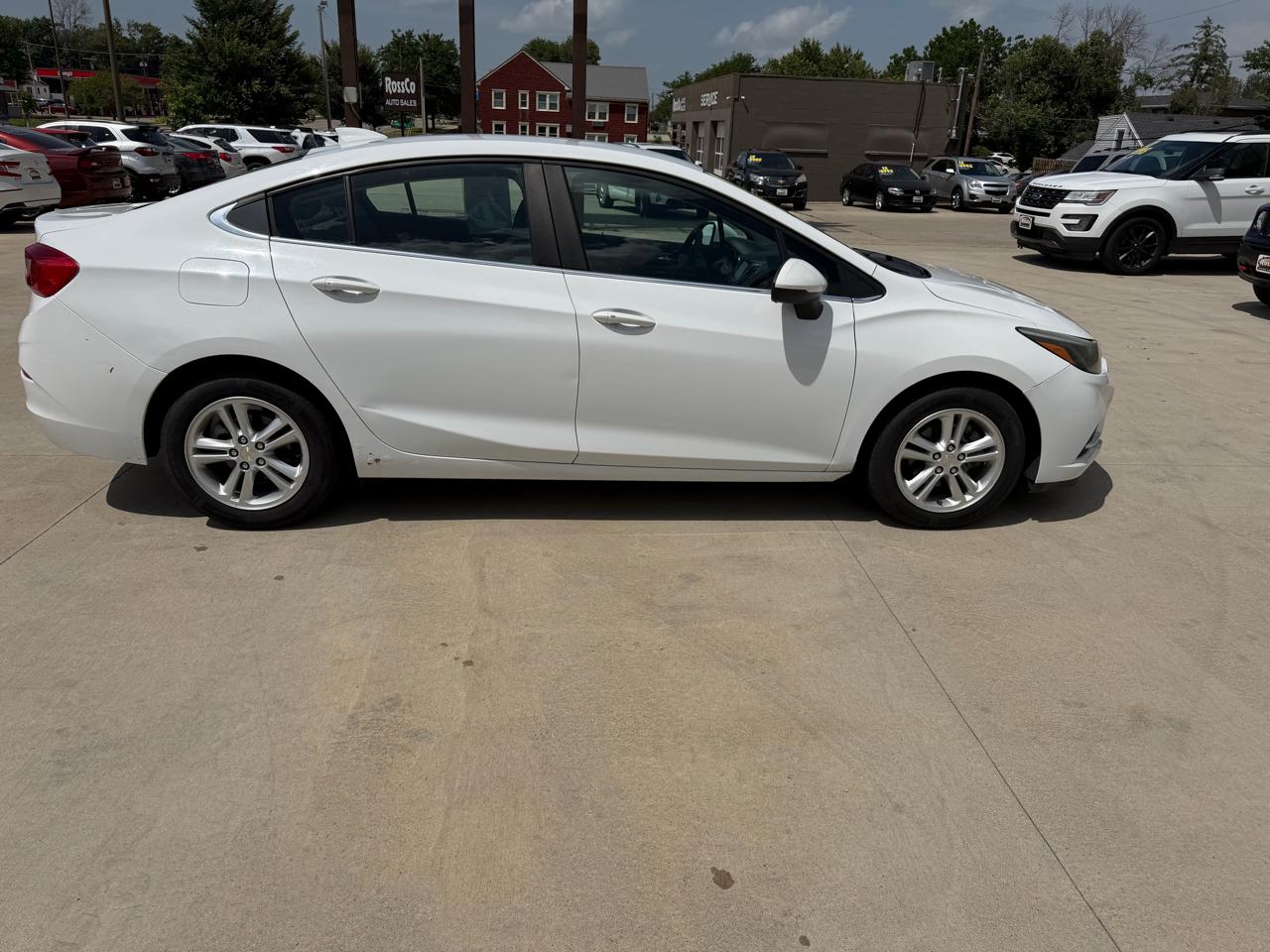 Chevrolet Cruze 4dr Sdn 1.4L LT w/1SD 2017