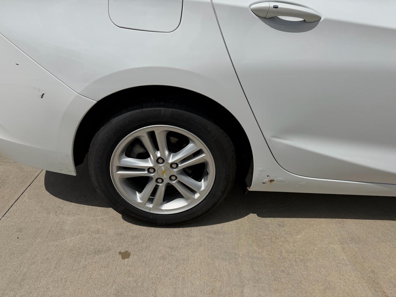 Chevrolet Cruze 4dr Sdn 1.4L LT w/1SD 2017