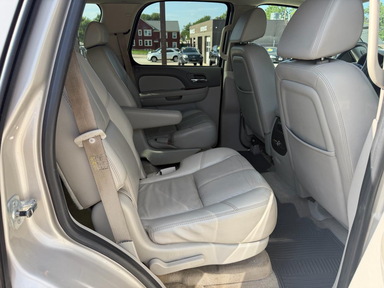 Chevrolet Tahoe 4WD 4dr 1500 LT 2007