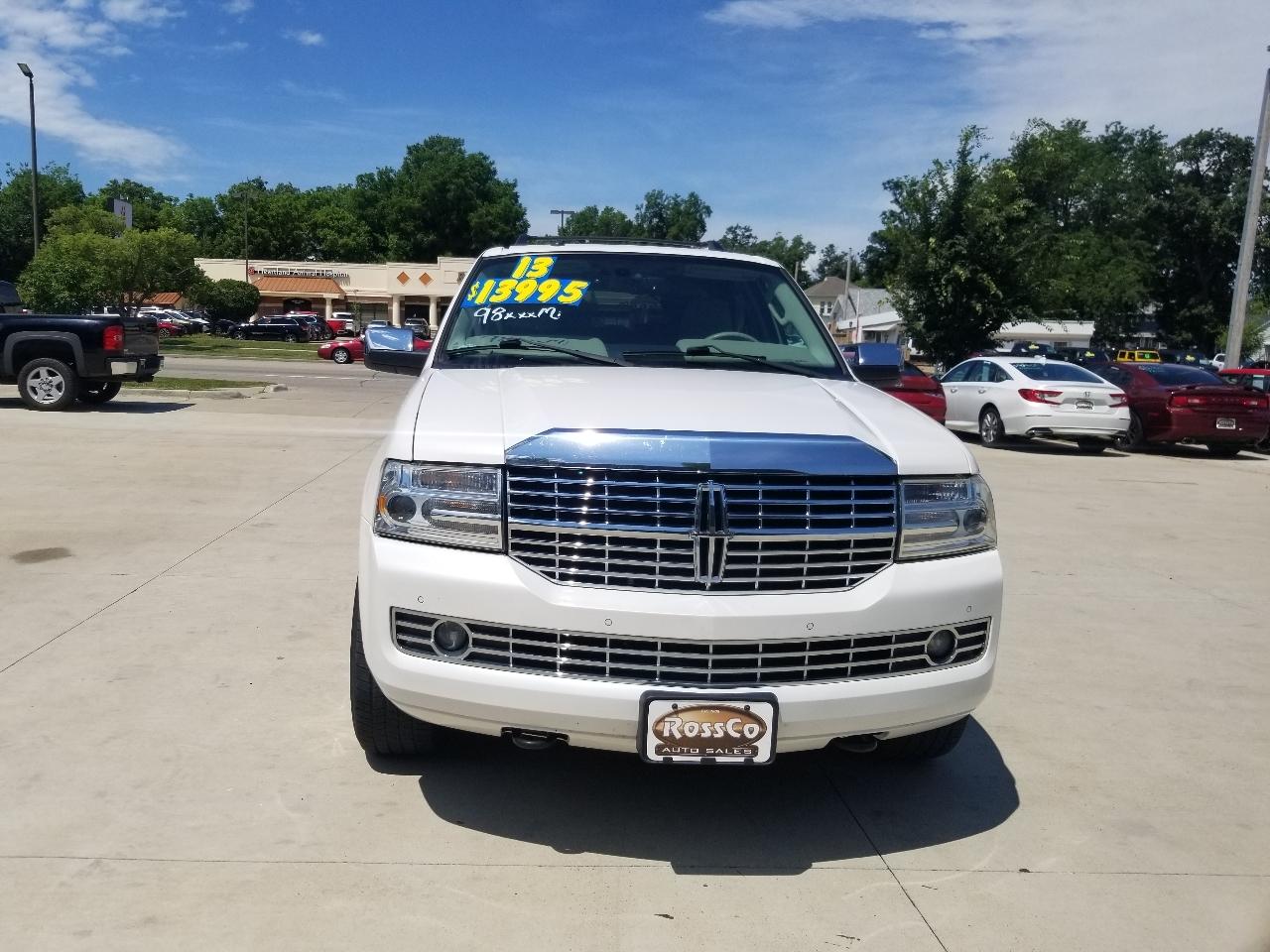 Lincoln Navigator 4WD 4dr 2013