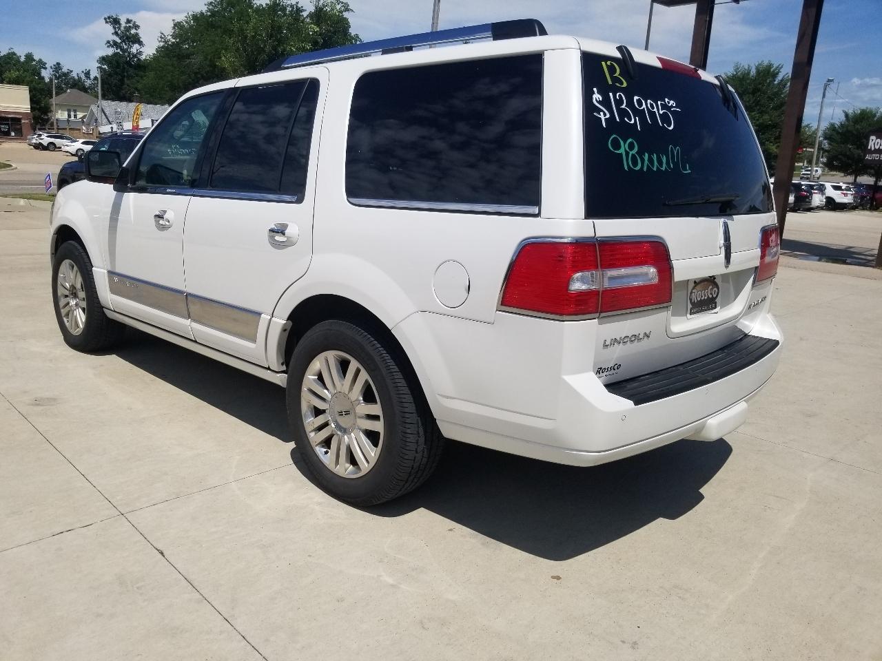 Lincoln Navigator 4WD 4dr 2013