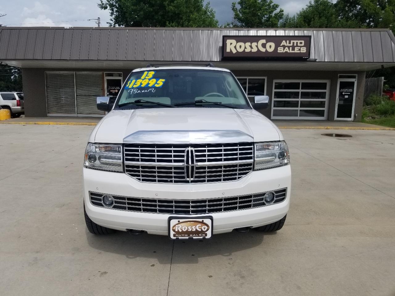 Lincoln Navigator 4WD 4dr 2013