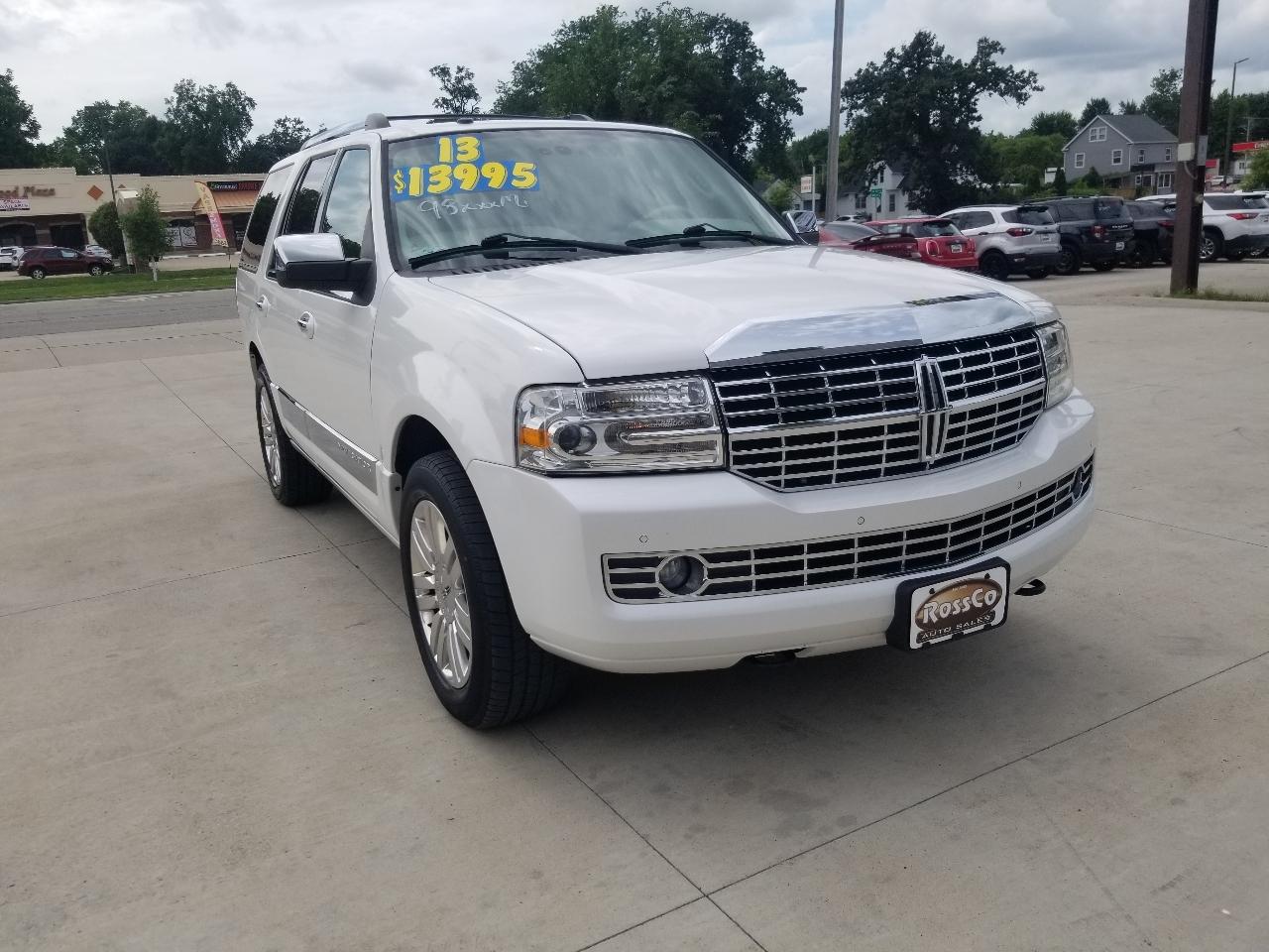 Lincoln Navigator 4WD 4dr 2013