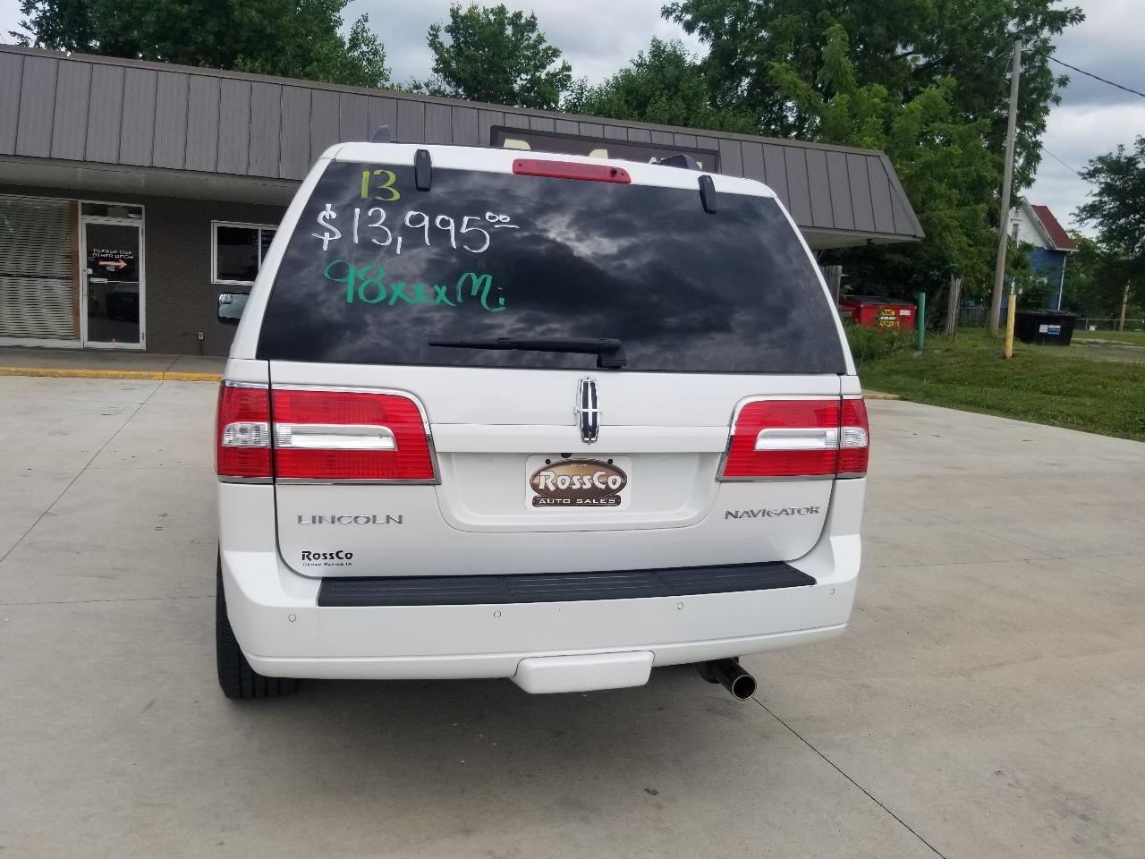 Lincoln Navigator 4WD 4dr 2013