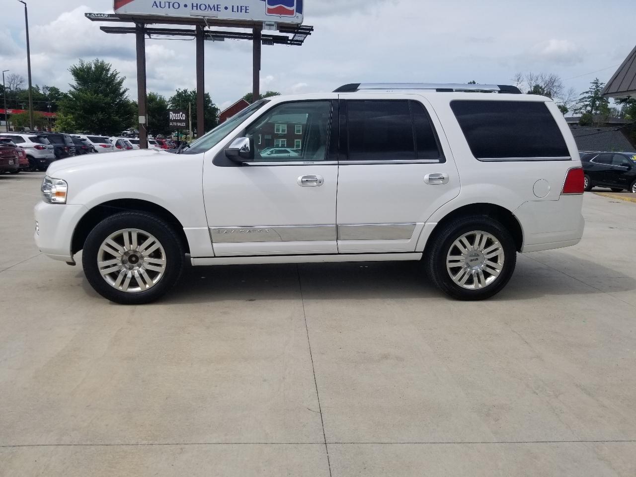 Lincoln Navigator 4WD 4dr 2013