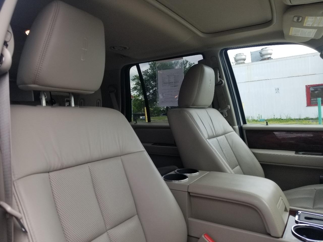Lincoln Navigator 4WD 4dr 2013