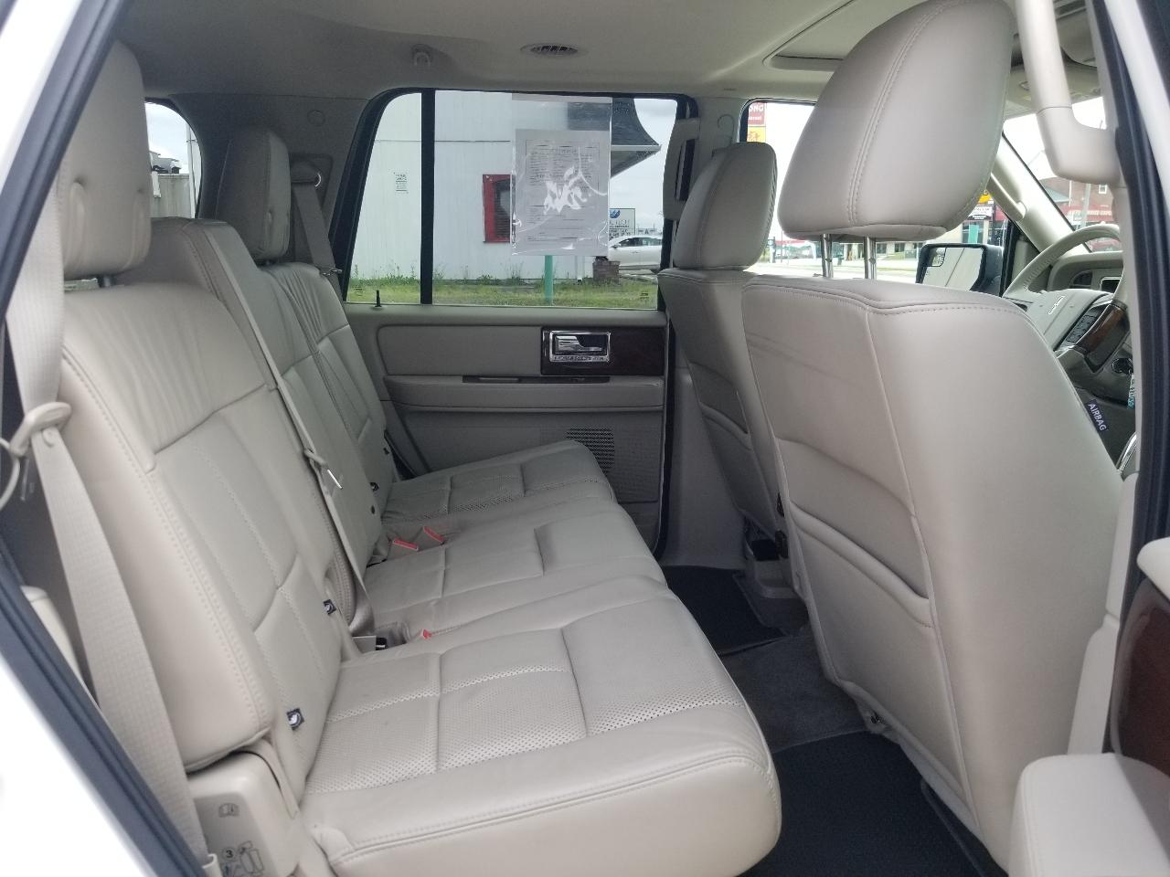 Lincoln Navigator 4WD 4dr 2013