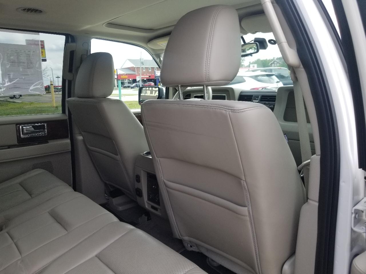 Lincoln Navigator 4WD 4dr 2013