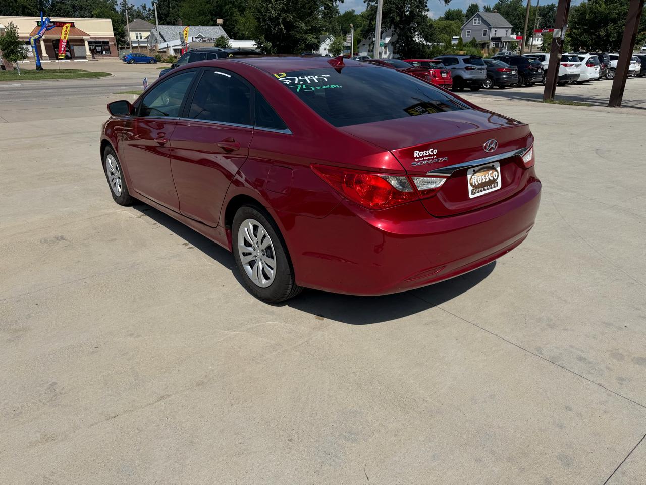 Hyundai Sonata 4dr Sdn 2.4L Auto GLS 2012
