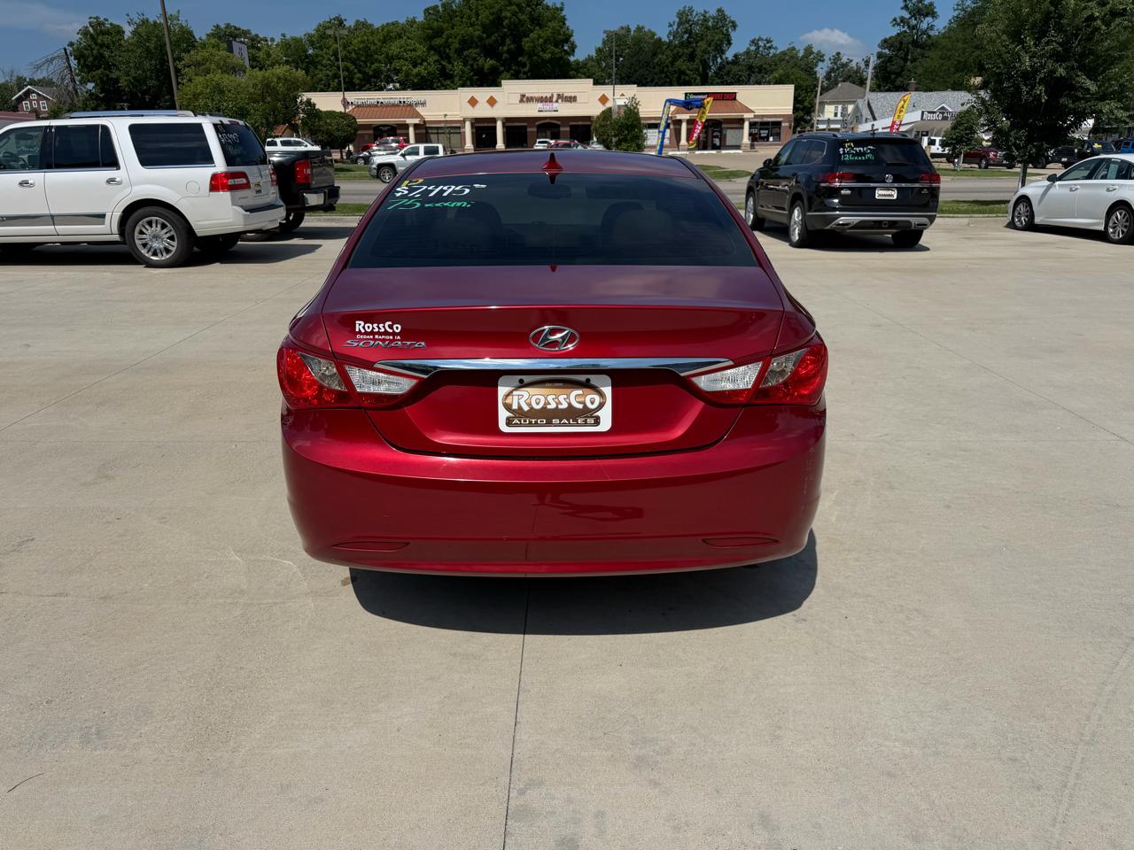 Hyundai Sonata 4dr Sdn 2.4L Auto GLS 2012