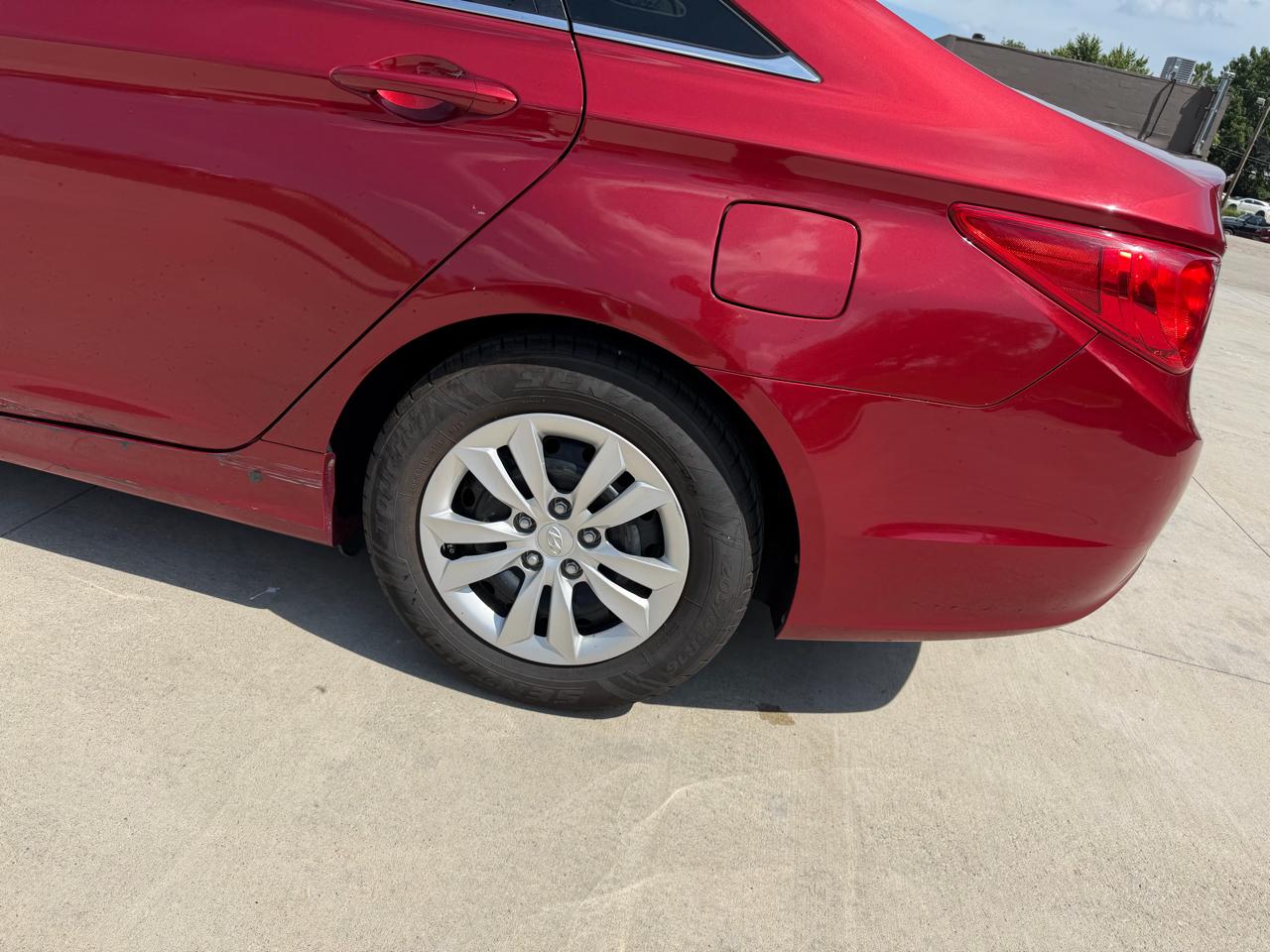 Hyundai Sonata 4dr Sdn 2.4L Auto GLS 2012