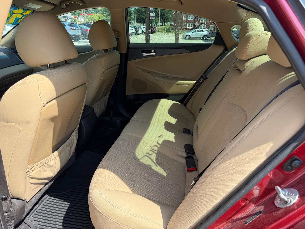 Hyundai Sonata 4dr Sdn 2.4L Auto GLS 2012