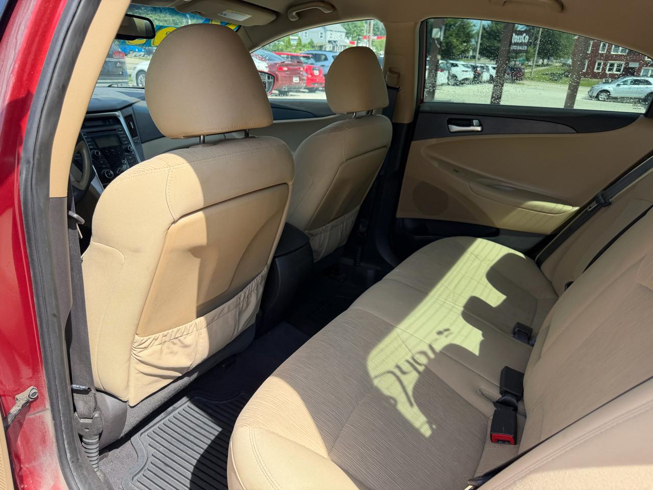 Hyundai Sonata 4dr Sdn 2.4L Auto GLS 2012