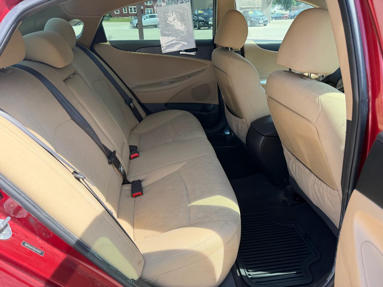 Hyundai Sonata 4dr Sdn 2.4L Auto GLS 2012