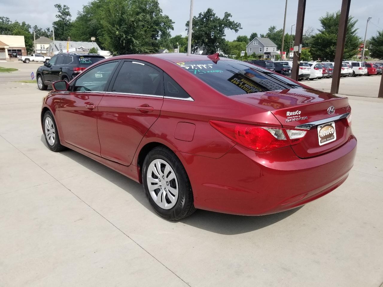 Hyundai Sonata 4dr Sdn 2.4L Auto GLS 2012