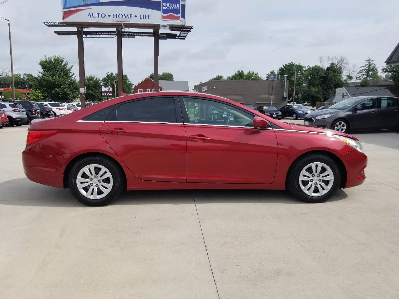 Hyundai Sonata 4dr Sdn 2.4L Auto GLS 2012