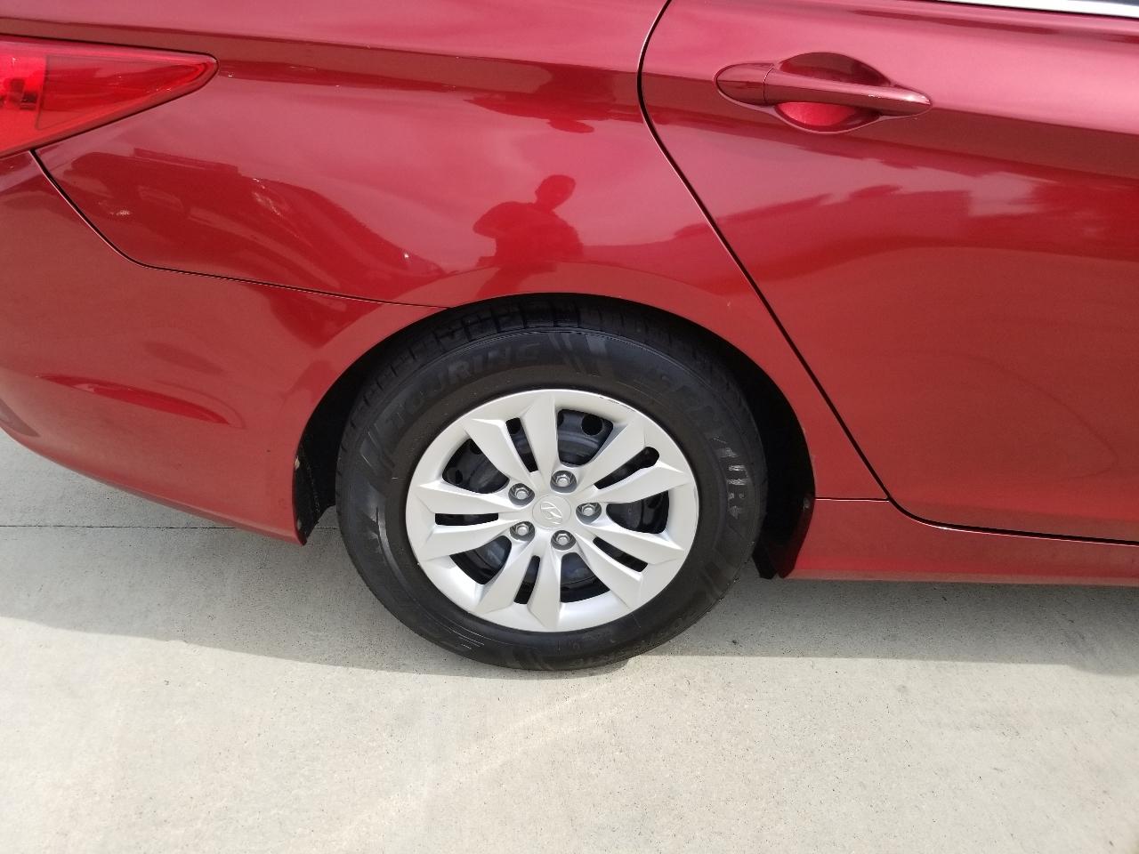 Hyundai Sonata 4dr Sdn 2.4L Auto GLS 2012