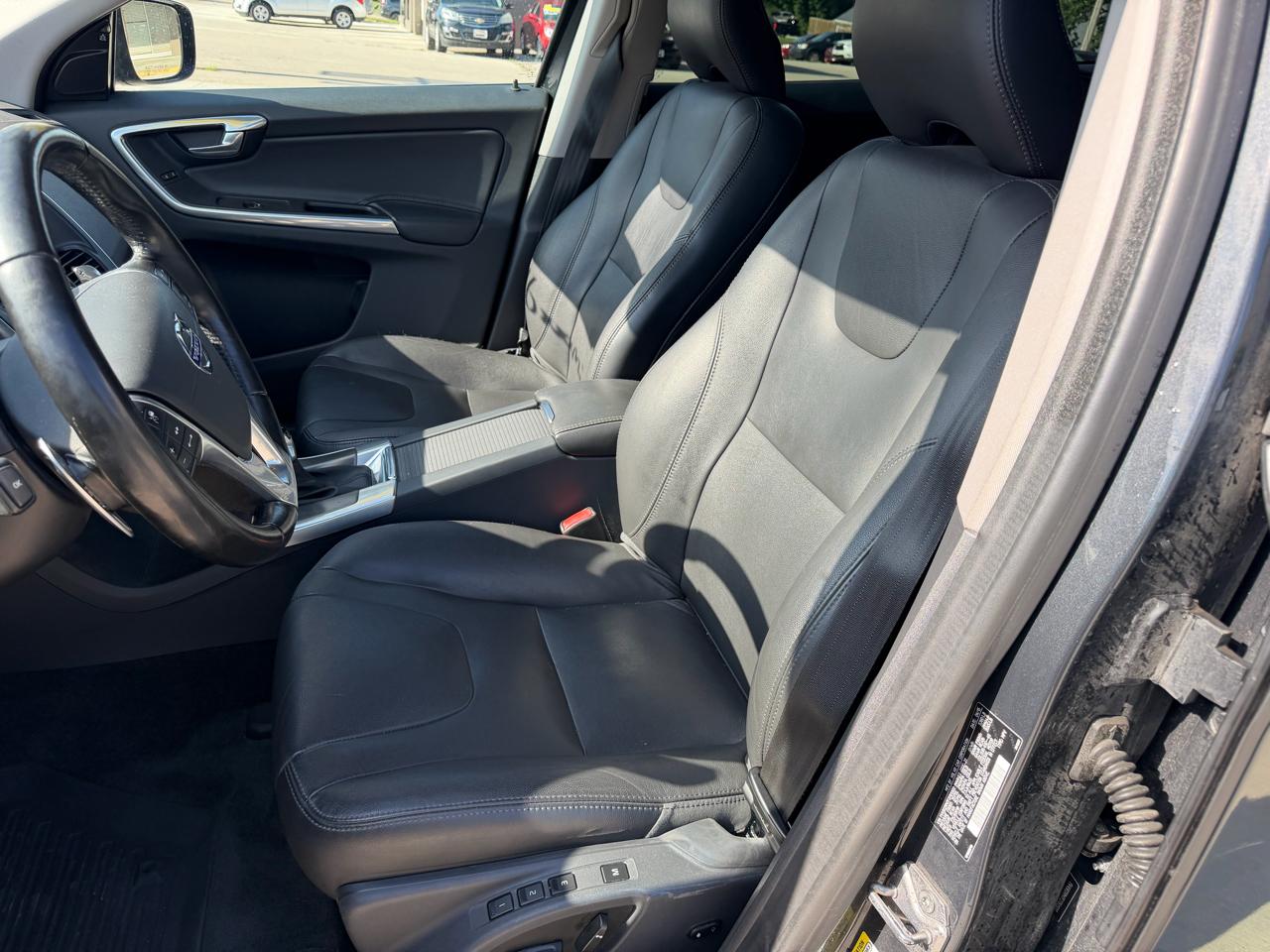Volvo XC60 2015.5 AWD 4dr T6 Platinum 2015