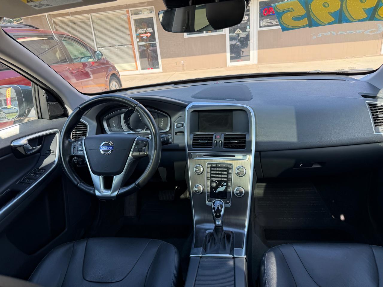 Volvo XC60 2015.5 AWD 4dr T6 Platinum 2015