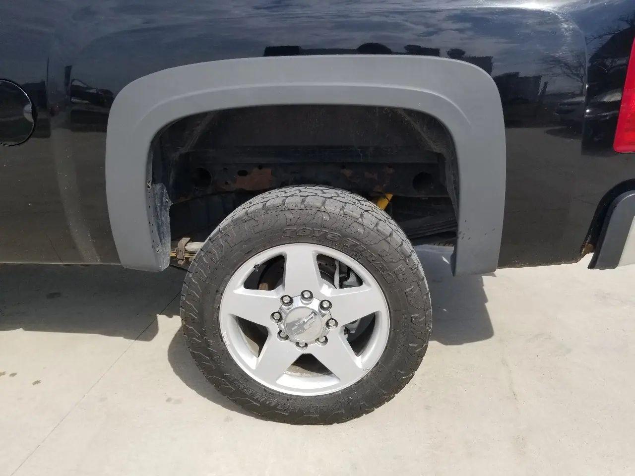 Chevrolet Silverado 2500HD 4WD Ext Cab 144.2" LTZ 2012