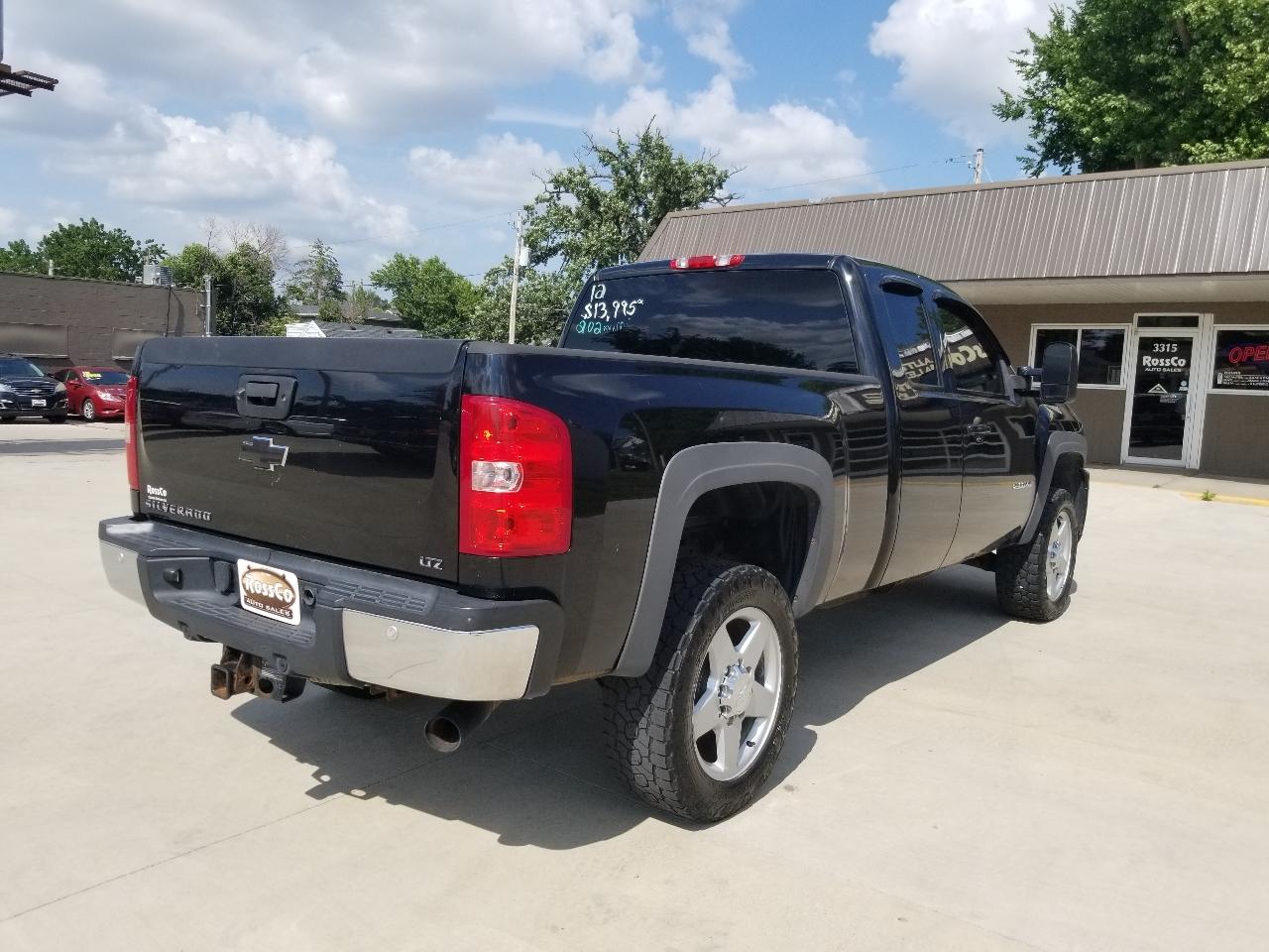 Chevrolet Silverado 2500HD 4WD Ext Cab 144.2" LTZ 2012