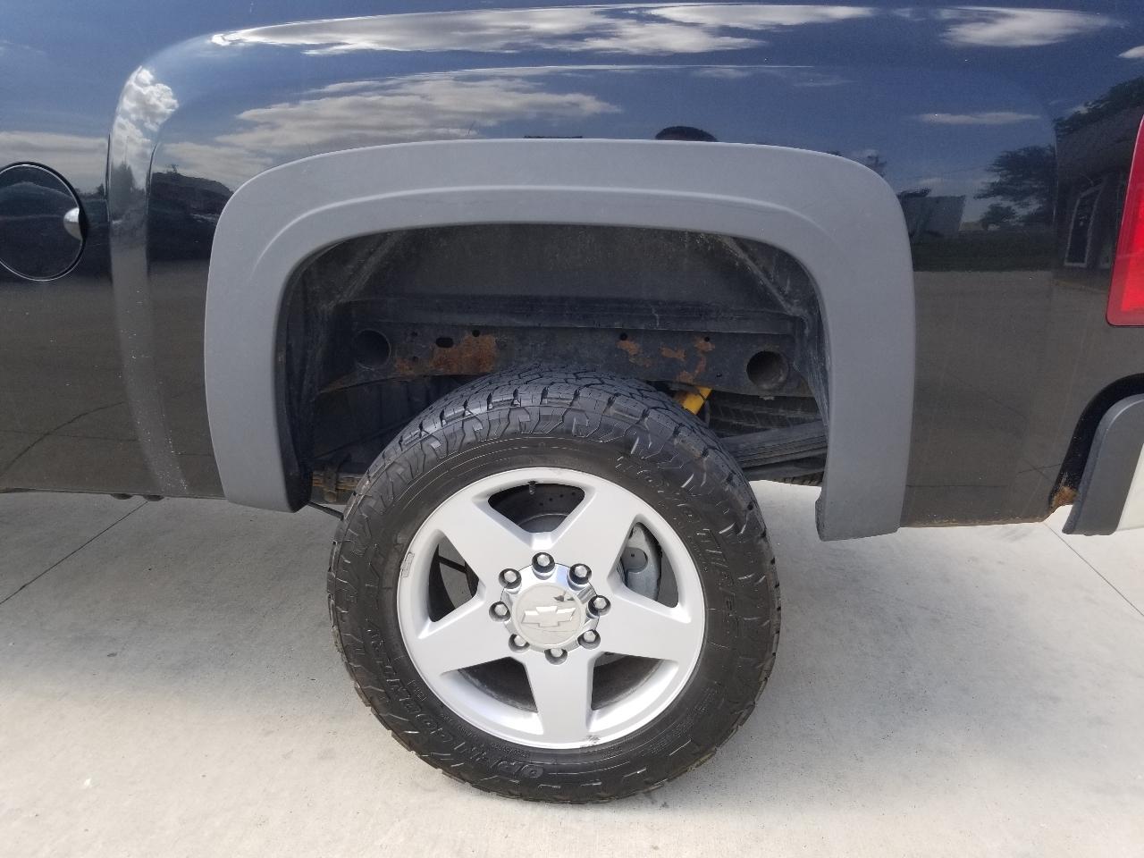 Chevrolet Silverado 2500HD 4WD Ext Cab 144.2" LTZ 2012