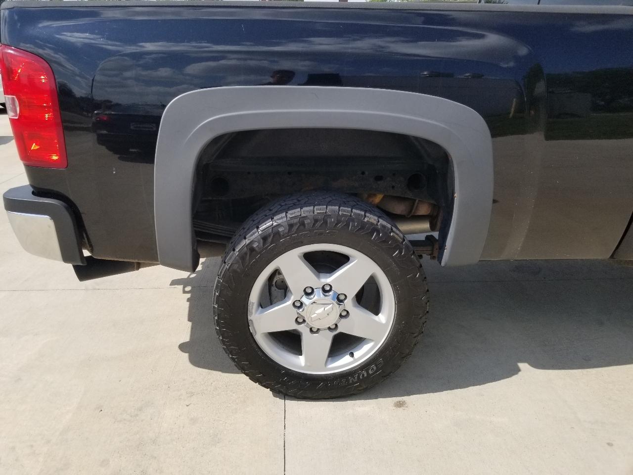 Chevrolet Silverado 2500HD 4WD Ext Cab 144.2" LTZ 2012