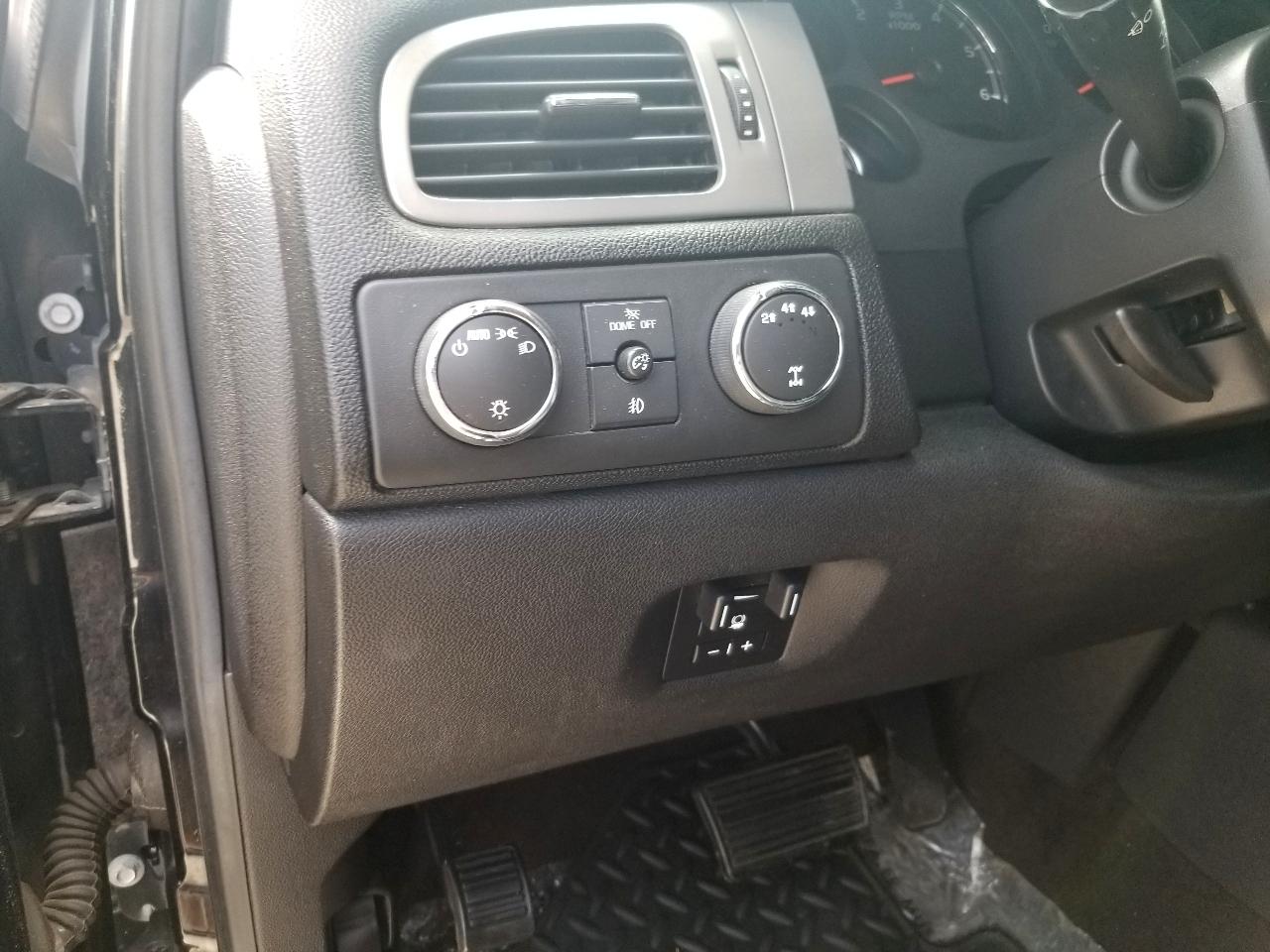 Chevrolet Silverado 2500HD 4WD Ext Cab 144.2" LTZ 2012