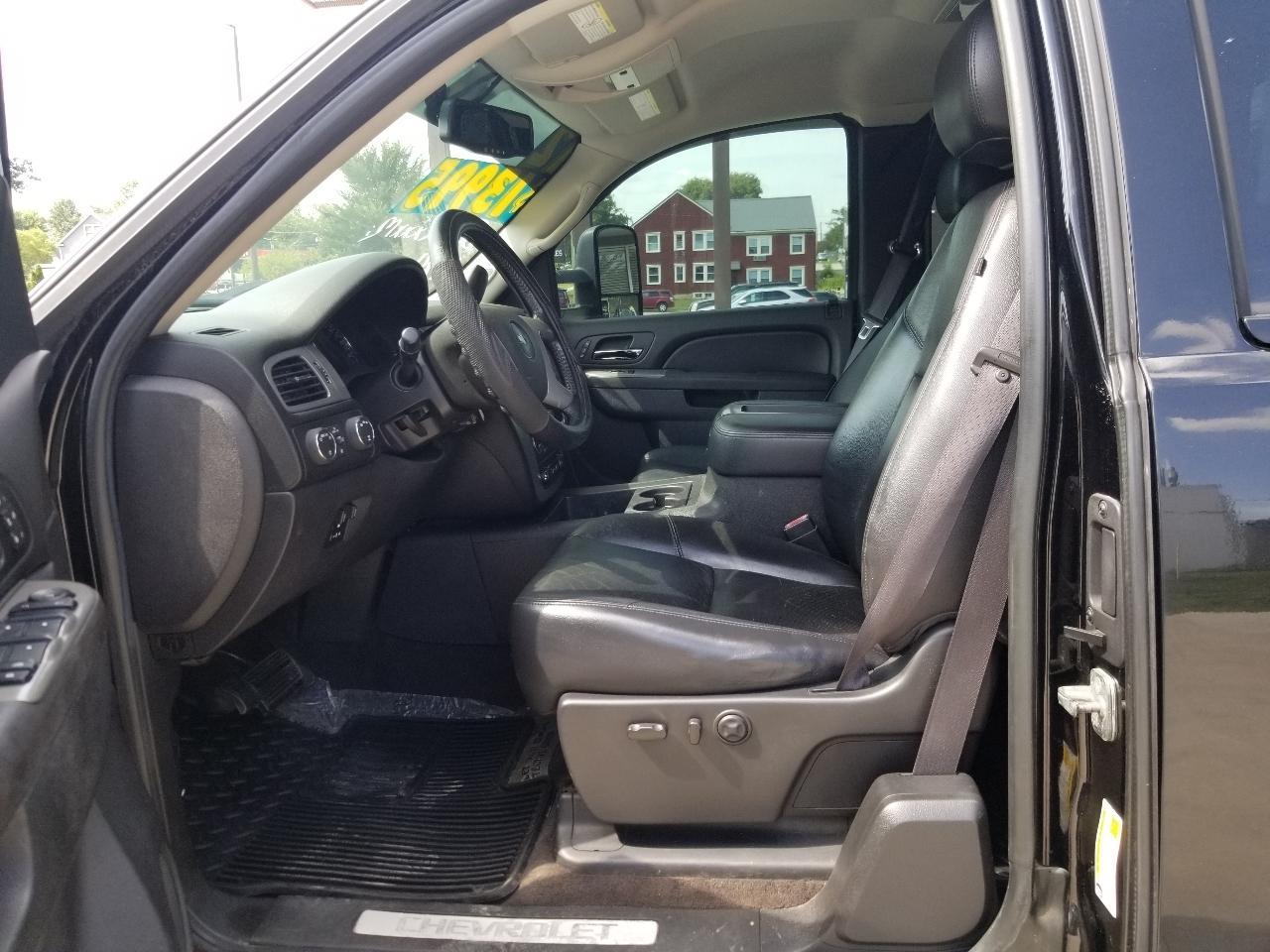 Chevrolet Silverado 2500HD 4WD Ext Cab 144.2" LTZ 2012